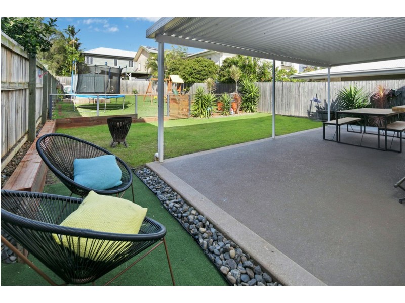 32 Wondall Road, Manly West QLD 4179