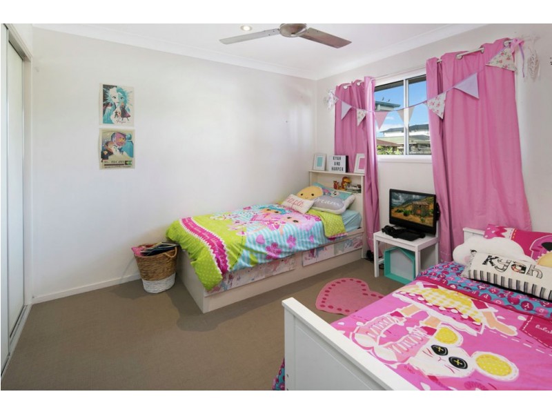 32 Wondall Road, Manly West QLD 4179