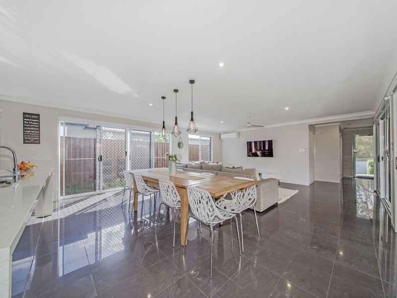 58 Feathertail Place, Wakerley QLD 4154