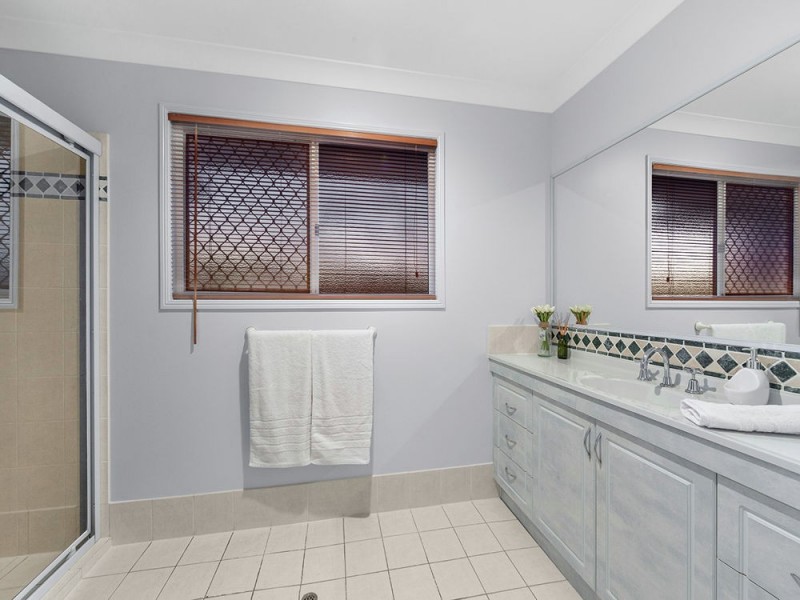 2 / 2 Flavelle Street, Carina QLD 4152