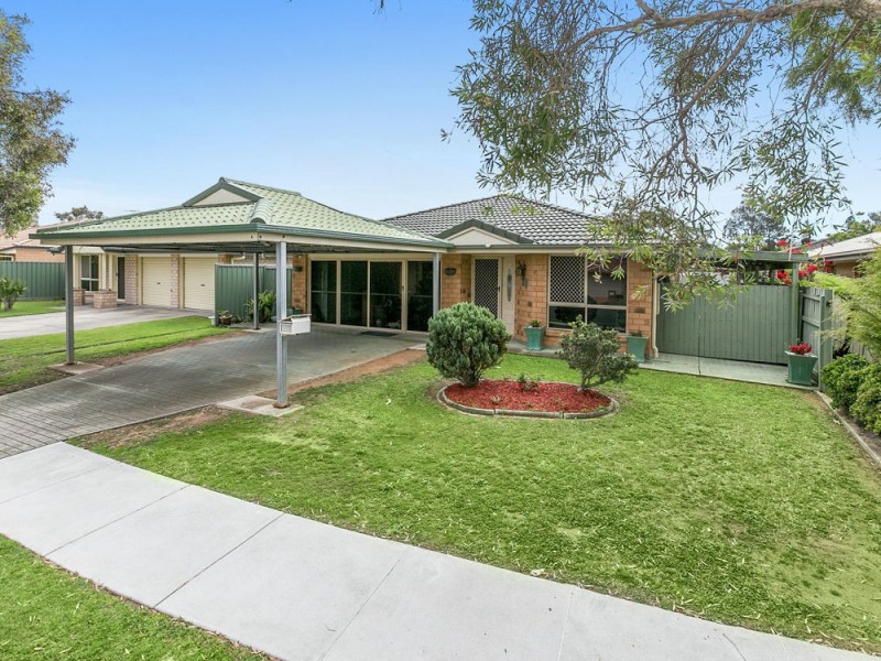 70 Evelyn Road, Wynnum West QLD 4178