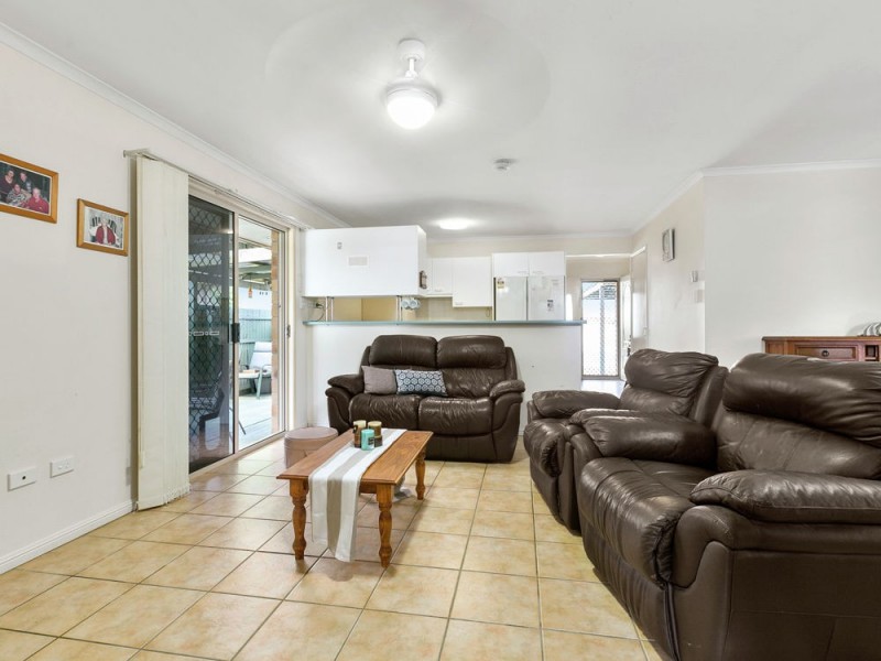 70 Evelyn Road, Wynnum West QLD 4178