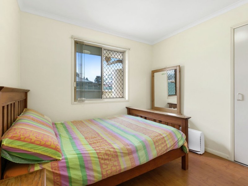 70 Evelyn Road, Wynnum West QLD 4178