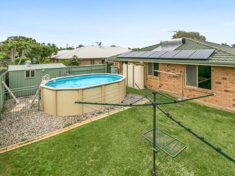 70 Evelyn Road, Wynnum West QLD 4178