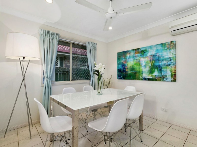13 Gwynne Street, Wynnum West QLD 4178