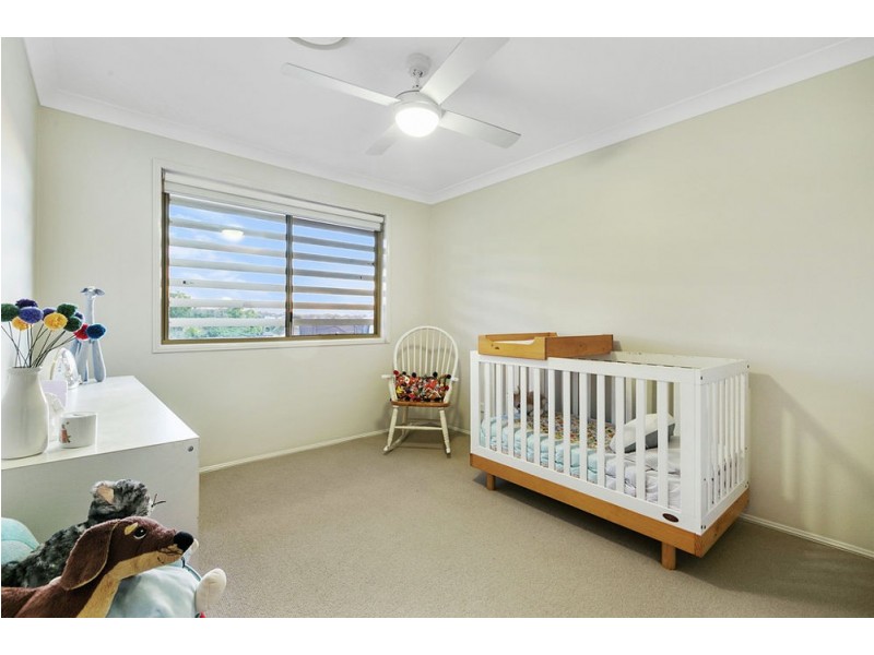 12 Underwood Street, Wakerley QLD 4154