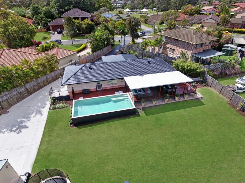 12 Underwood Street, Wakerley QLD 4154