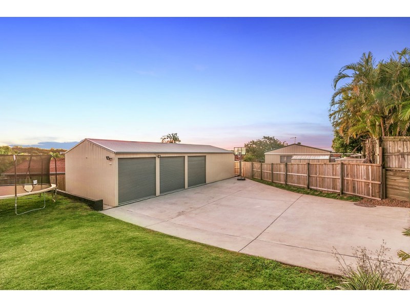 12 Underwood Street, Wakerley QLD 4154