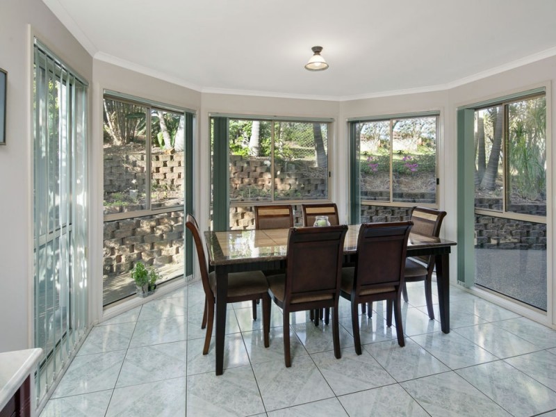 82 Constellation Way, Wynnum QLD 4178