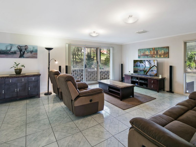 82 Constellation Way, Wynnum QLD 4178