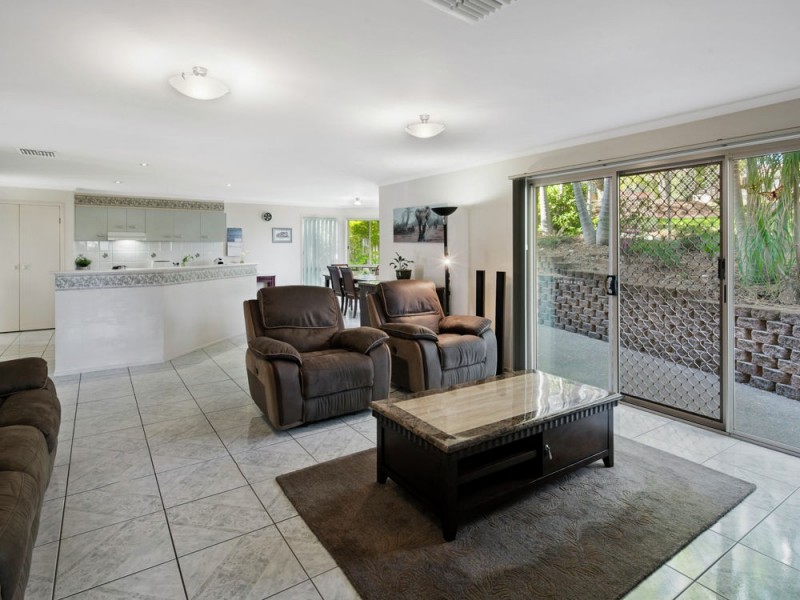 82 Constellation Way, Wynnum QLD 4178