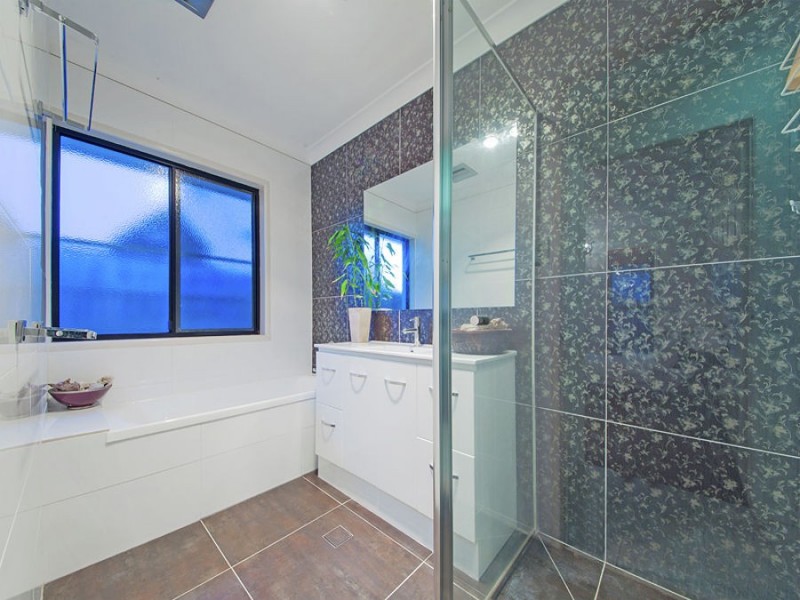 9 Paperbark Place, Wakerley QLD 4154