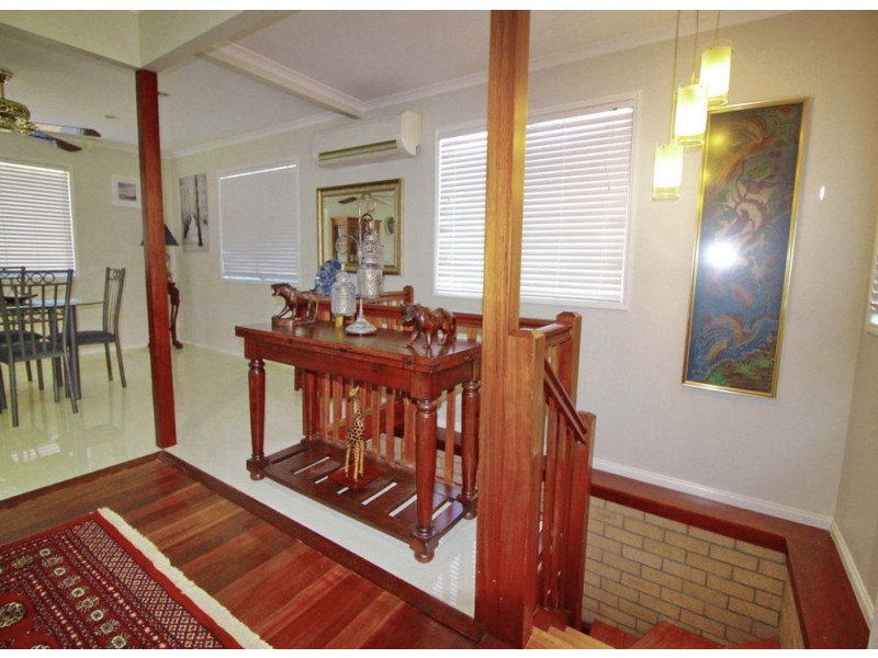 115 Malabar St, Wynnum West QLD 4178