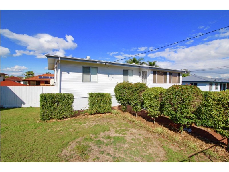 115 Malabar St, Wynnum West QLD 4178