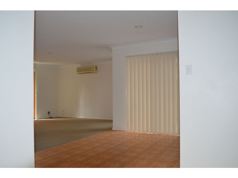 51 Shelduck Place, Calamvale QLD 4116