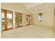 10 Preston Road, Wynnum QLD 4178
