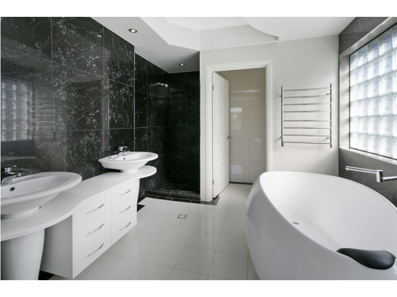 2324 Wynnum Rd, Wynnum QLD 4178