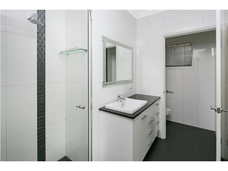 2324 Wynnum Rd, Wynnum QLD 4178