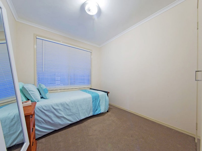 27 Teraglin Street, Manly West QLD 4179
