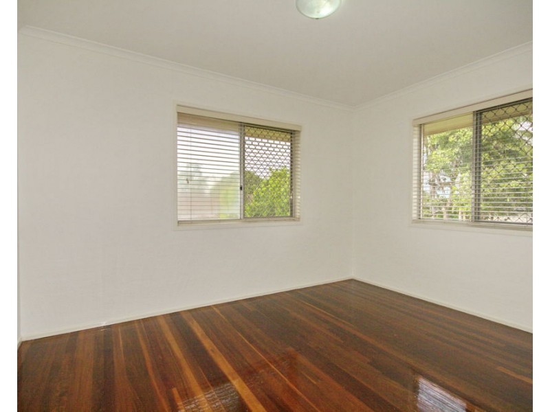 28 Duval Street, Wynnum West QLD 4178