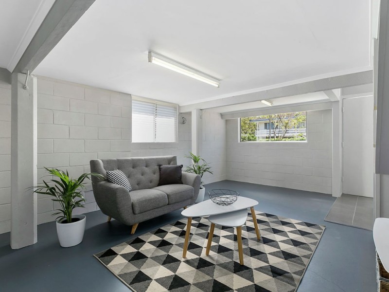 54 Meilandt Street, Wynnum QLD 4178