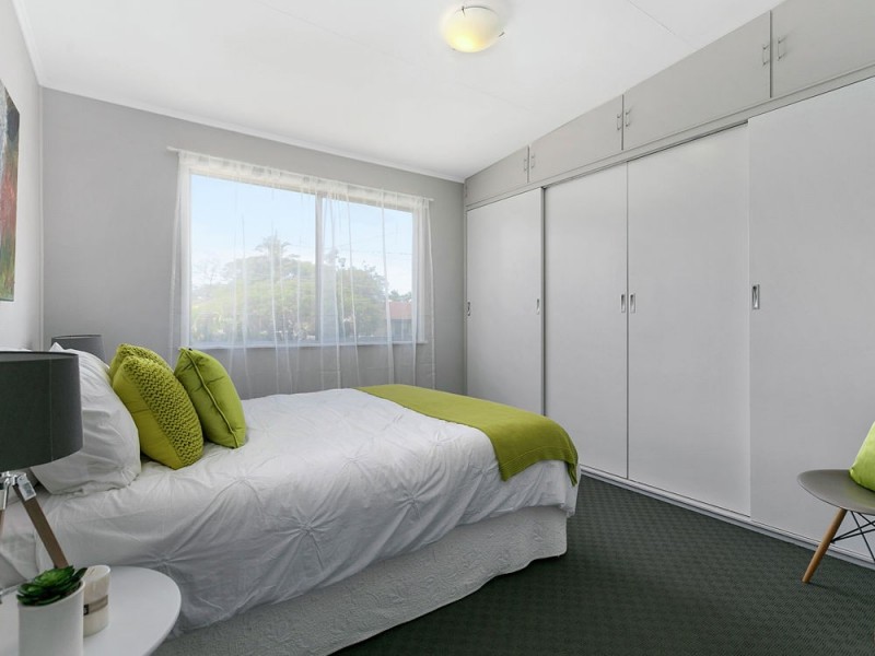 54 Meilandt Street, Wynnum QLD 4178