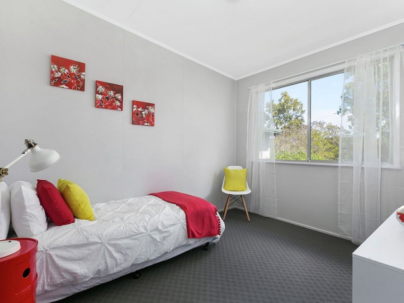 54 Meilandt Street, Wynnum QLD 4178