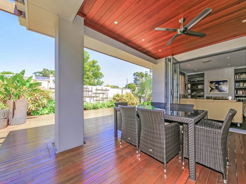 18 Clive Road, Birkdale QLD 4159