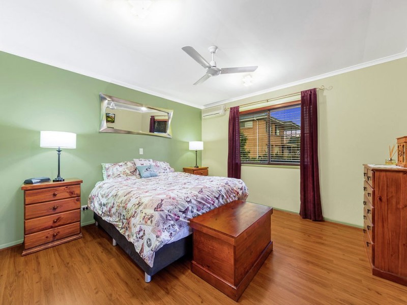 1 Leadale Street, Wynnum West QLD 4178