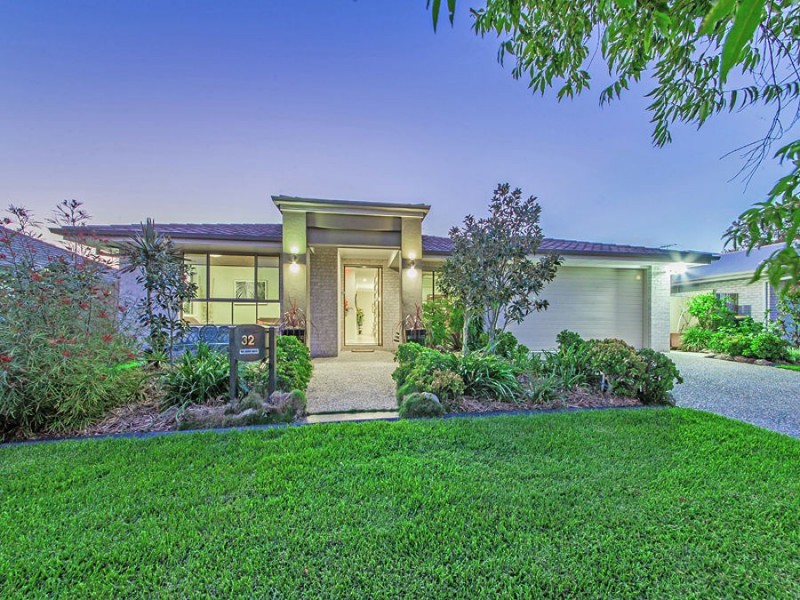 32 Higgs Circuit, Wynnum West QLD 4178
