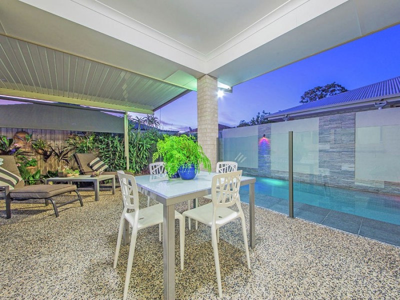 32 Higgs Circuit, Wynnum West QLD 4178
