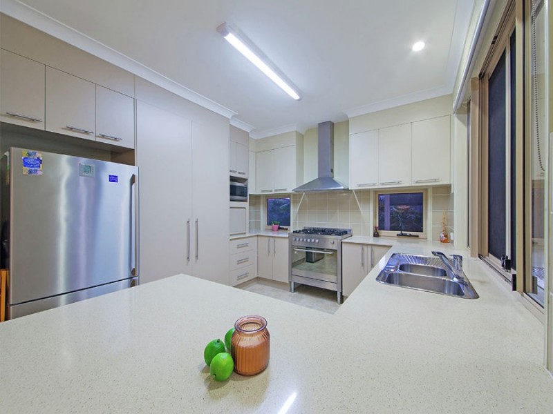32 Higgs Circuit, Wynnum West QLD 4178