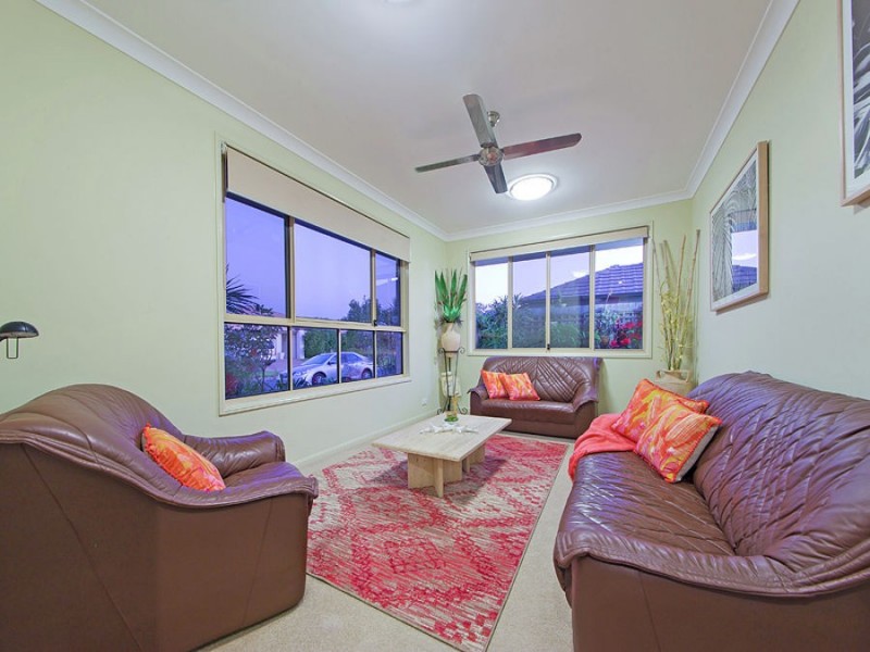 32 Higgs Circuit, Wynnum West QLD 4178