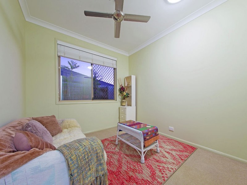 32 Higgs Circuit, Wynnum West QLD 4178