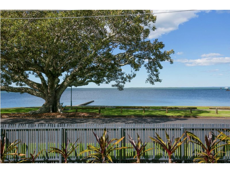 12 Wynnum North Esplanade, Wynnum QLD 4178