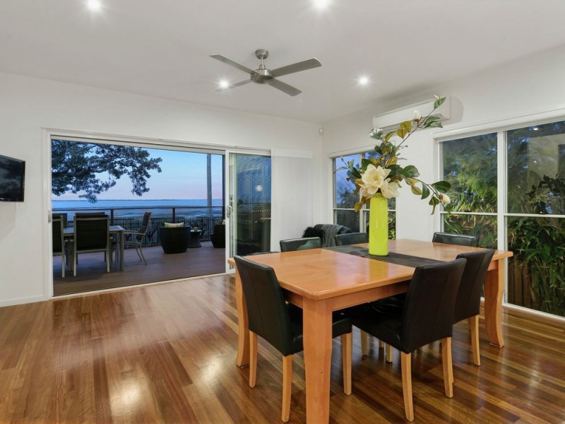 12 Wynnum North Esplanade, Wynnum QLD 4178