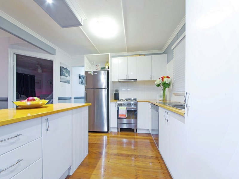 41 Buderim St, Manly QLD 4179