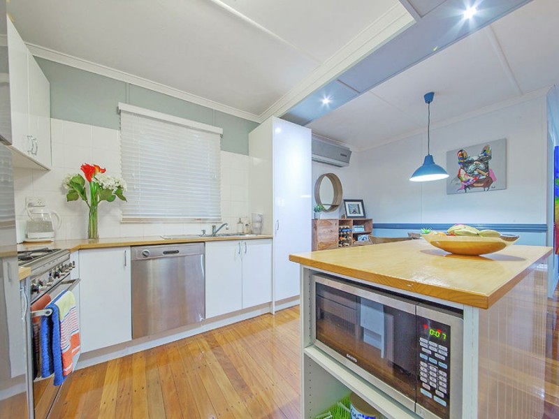 41 Buderim St, Manly QLD 4179