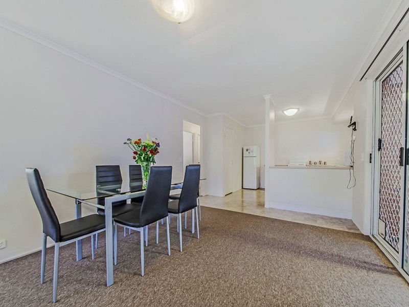 2 Magdalene Street, Wynnum West QLD 4178