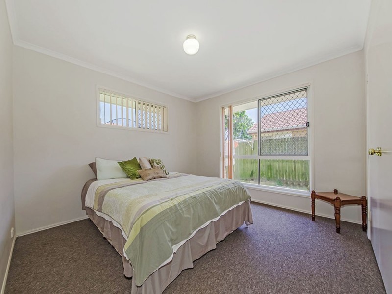2 Magdalene Street, Wynnum West QLD 4178