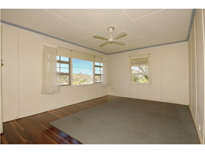 51 Banoon Drive, Wynnum QLD 4178