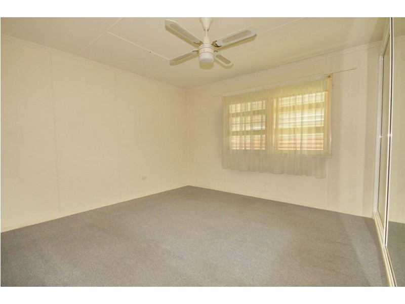 51 Banoon Drive, Wynnum QLD 4178