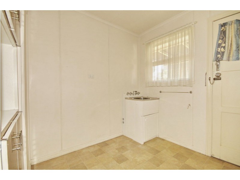 51 Banoon Drive, Wynnum QLD 4178