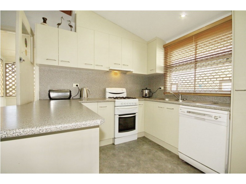 15 Fisher Street, Manly QLD 4179