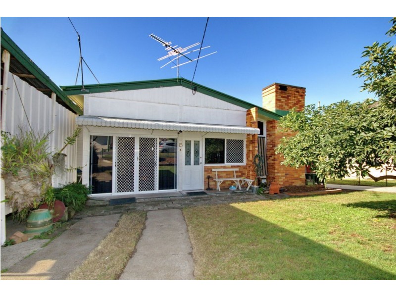 15 Fisher Street, Manly QLD 4179