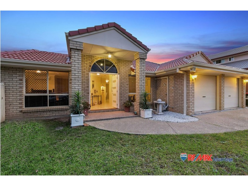 6 Oak Pl, Mackenzie QLD 4156