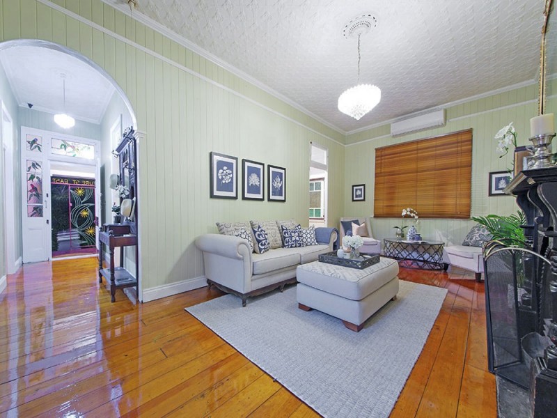 564 Vulture Street East, East Brisbane QLD 4169