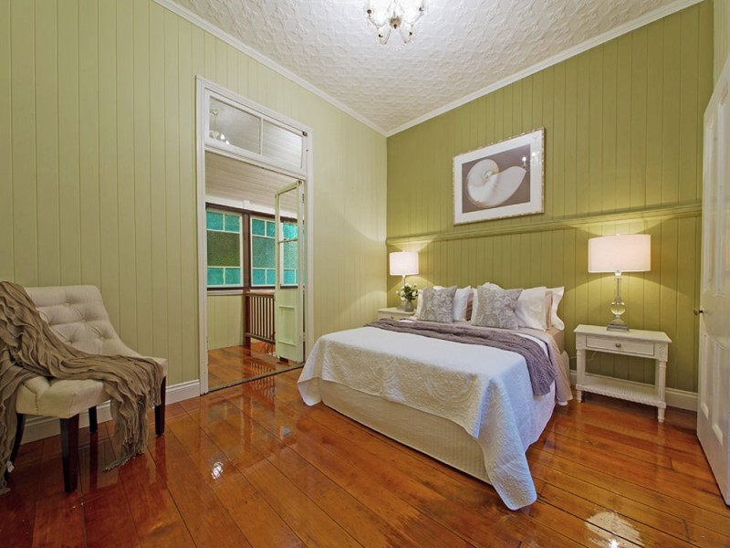 564 Vulture Street East, East Brisbane QLD 4169