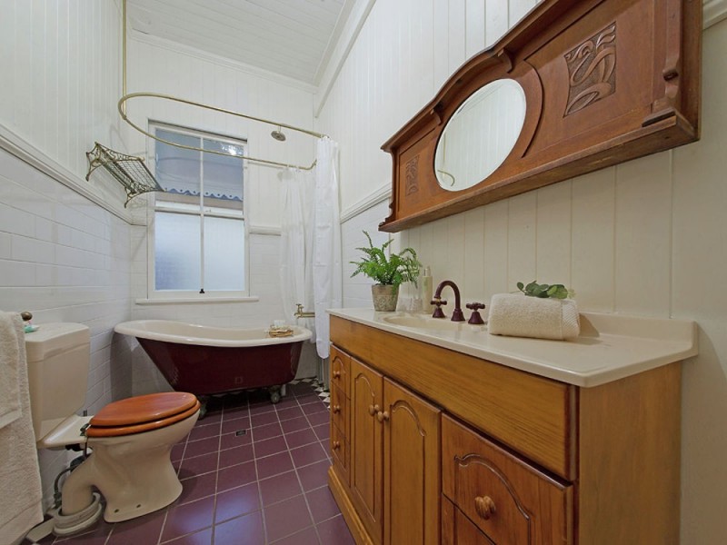 564 Vulture Street East, East Brisbane QLD 4169