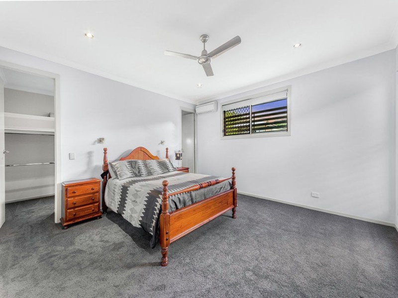 44 BUDERIM STREET, Manly QLD 4179